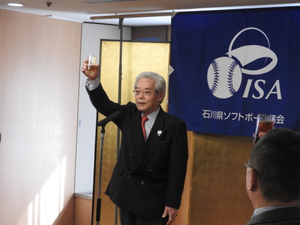 懇親会　挨拶３